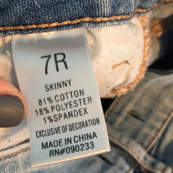 Bullhead Black Light Wash Jeans 7 - Picture 4 of 8